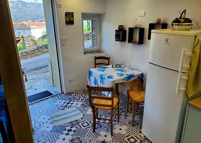 Apartman 2a Ucciani