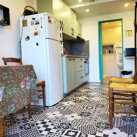 Apartment 2a *